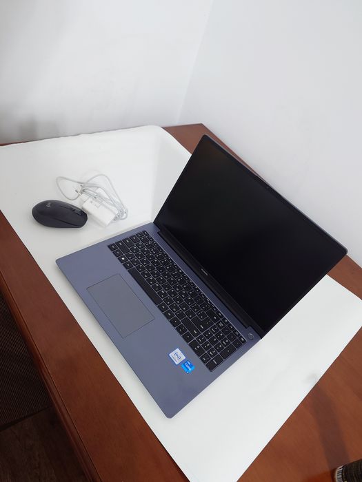 Продам Huawei matebook d16