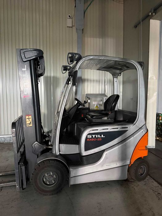 Stivuitor electric RX60-25 si lize electrice