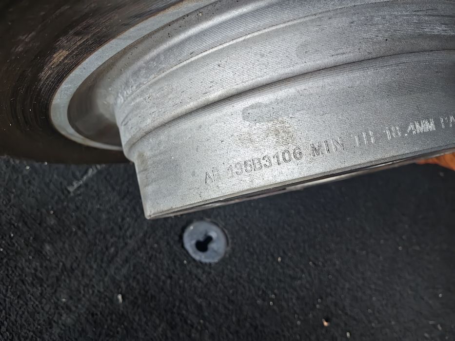 Бмв Е90 2.0 бензин на части