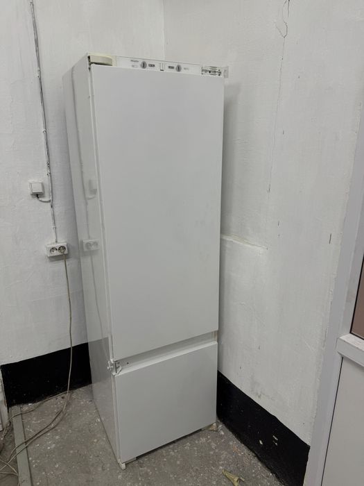 Продам холодильник Miele