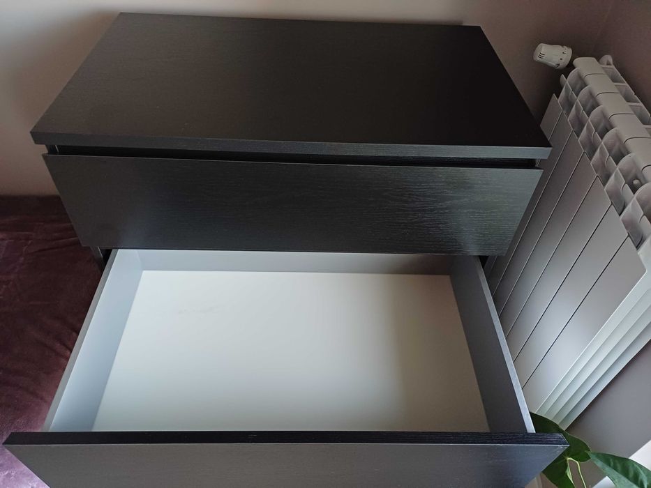 Скрин за дрехи с 4 чекмеджета