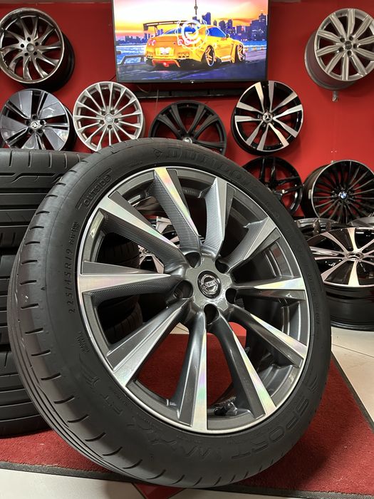 Джанти с Гуми 19 Цола 5х114.3 Nissan Qashqai Juke Renault Гуми 225/45/19 Dunlop