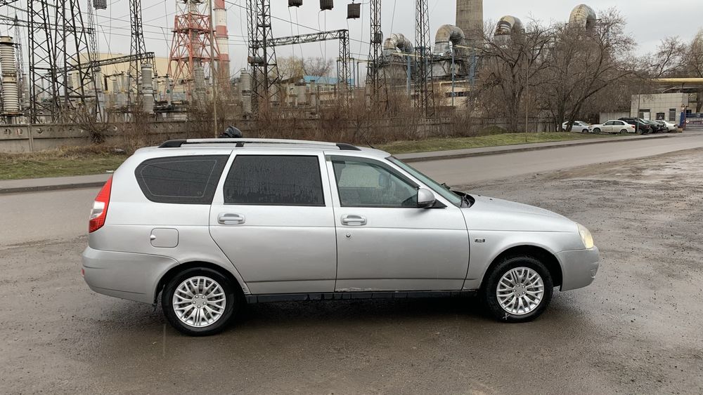 Лада приора универсал