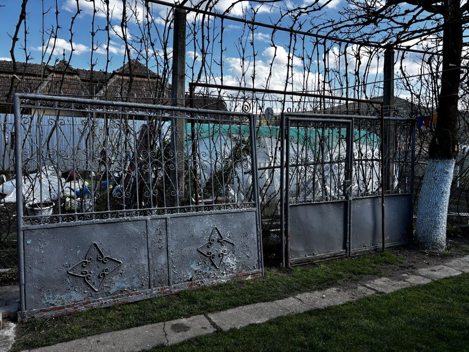 Vand poarta metalica folosita 4,40 m