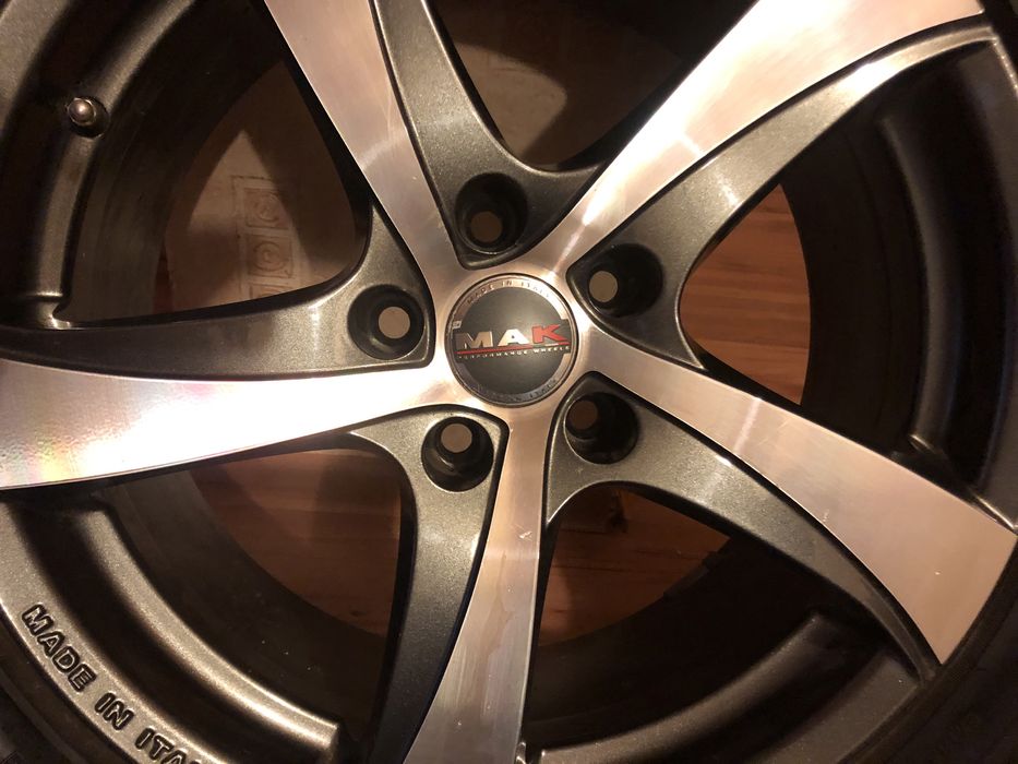 Комплект шин с дисками 255/55 R18