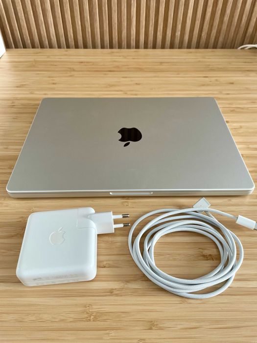 MacBook Pro 14" M1 Pro (2021) 16 GB 512 GB SSD Baterie 85%