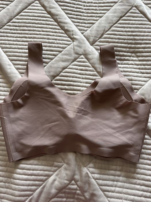 Бюстгальтер новый бесшовный