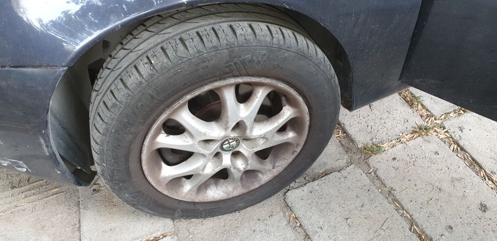 Alfa Romeo 147 1.9jtd на части.