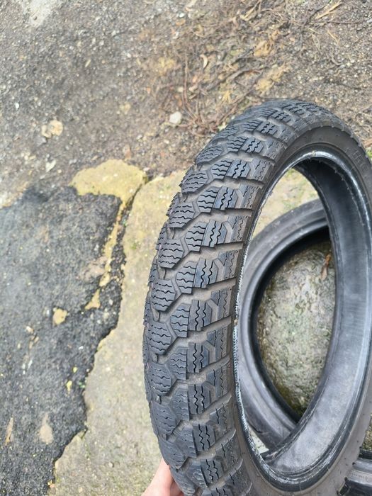 IRC SN23 URBAN SNOW
 100/80/17. Dot 1022.
Перфектно състояние на 95%.