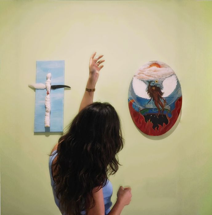 Картина акрил на овално платно "Angel of small death"