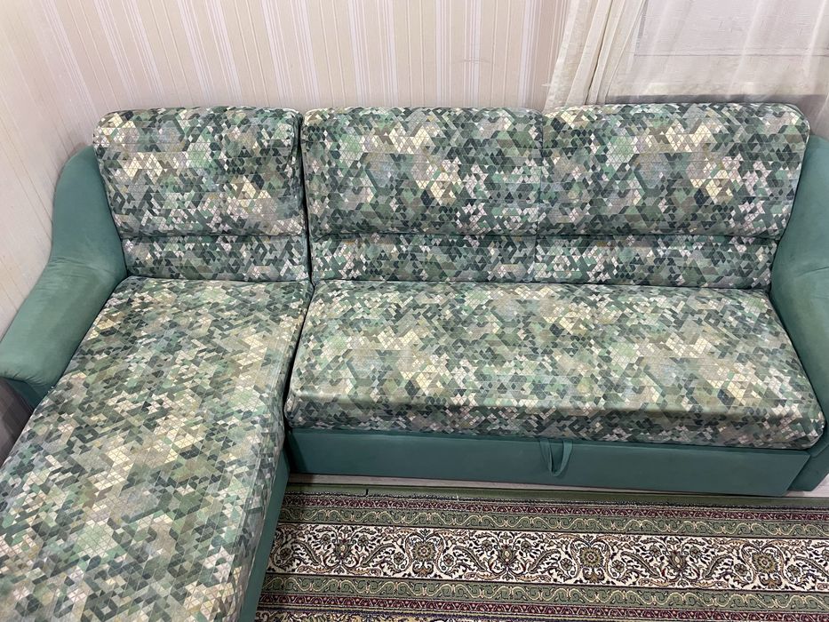 Продаем диван в хорошем состоянии