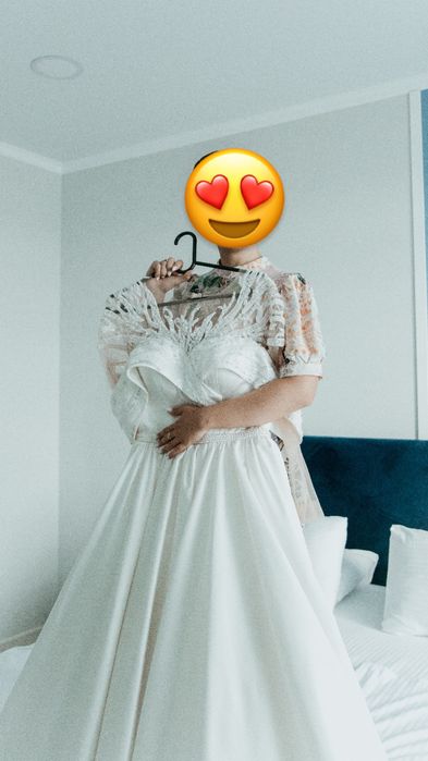 Продаю свадебные платья