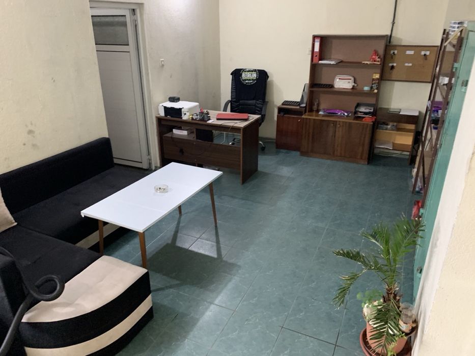 Дава се под наем Склад в Казанлък - 70 кв.м за 150 € - Снимка #3