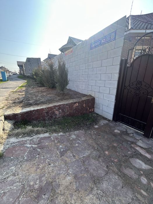 Продается дом в Адм центре города Ориинтир маг Сайман по Байтерекова