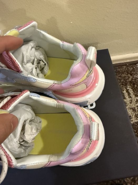 Дамски Сникърси/маратонки Karl Lagerfeld-40номер/Нови