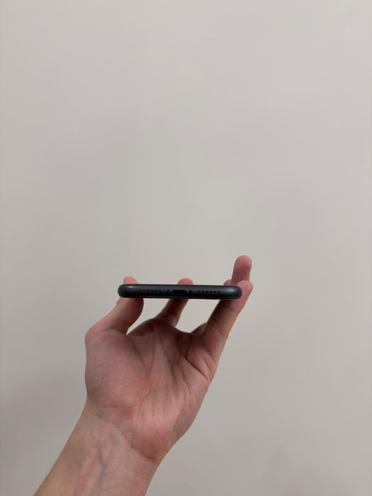 Iphone 11 в идеальном состоянии