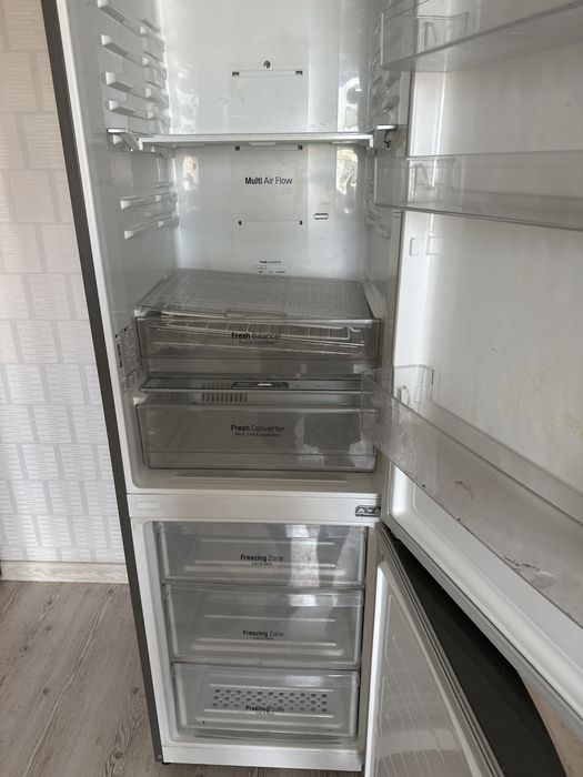 Хододильник фирмы LG