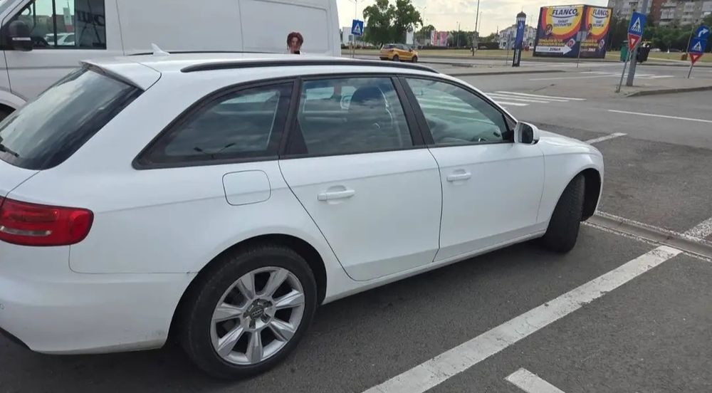 AUDI A4 Avant 2010 — imagine 4