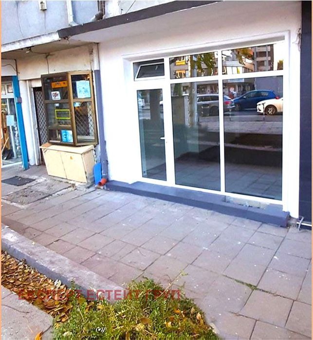 Дава се под наем Магазин в София, Оборище - 40 кв.м за 500 € - Снимка #1