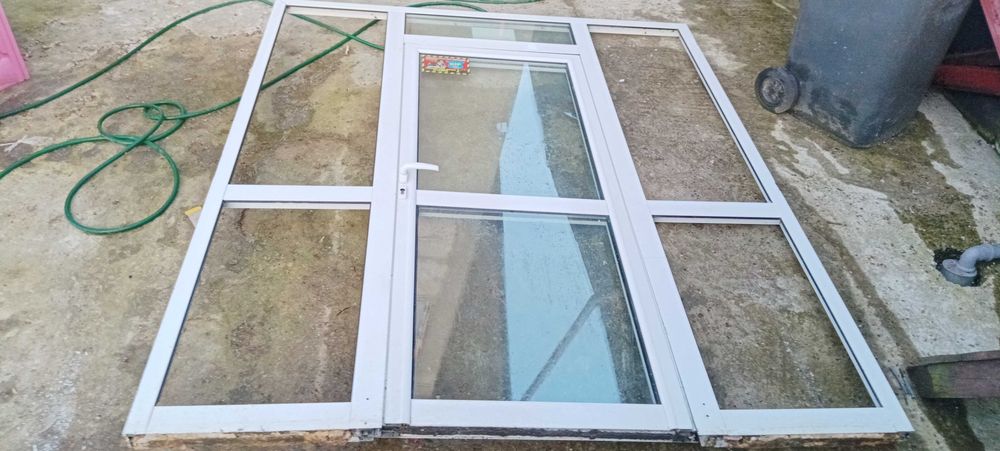 Ușa aluminiu ,panou balcon din aluminiu cu usa
