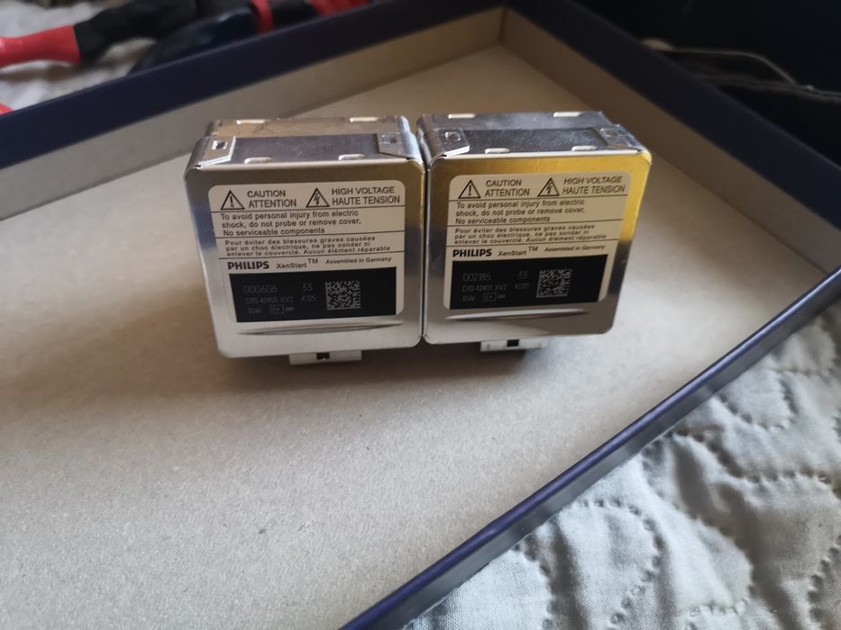2 бр крушки ксенон D3S philips xtreme vision  d3s Xenon