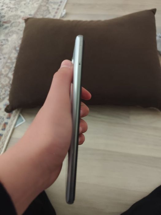 Самсунг а71 продам