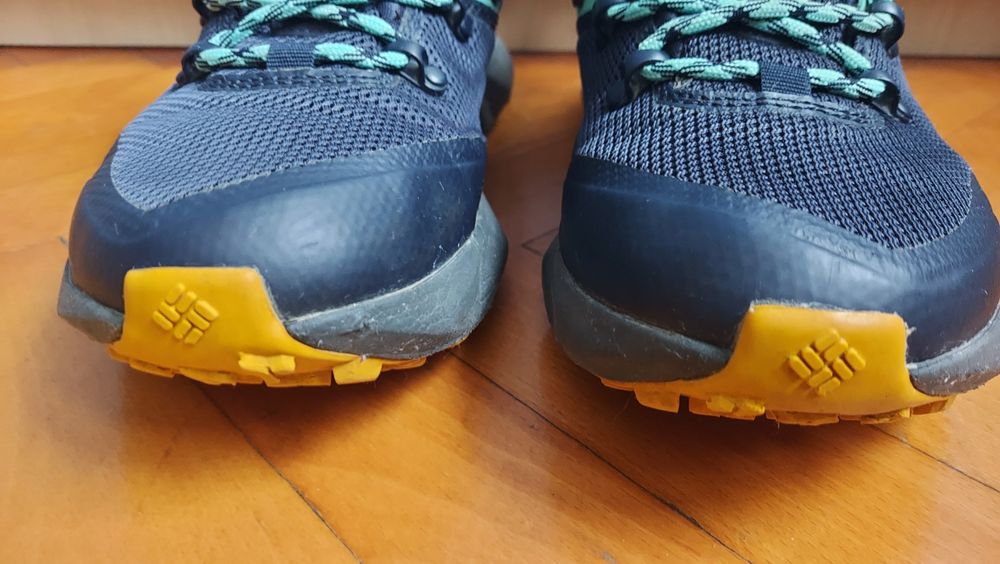 Vând Columbia Facet 60  38