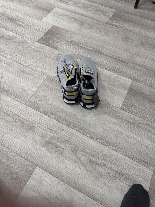 Продам кроссовки новые ,размер не подешел