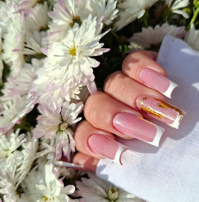 Servicii de manichiura