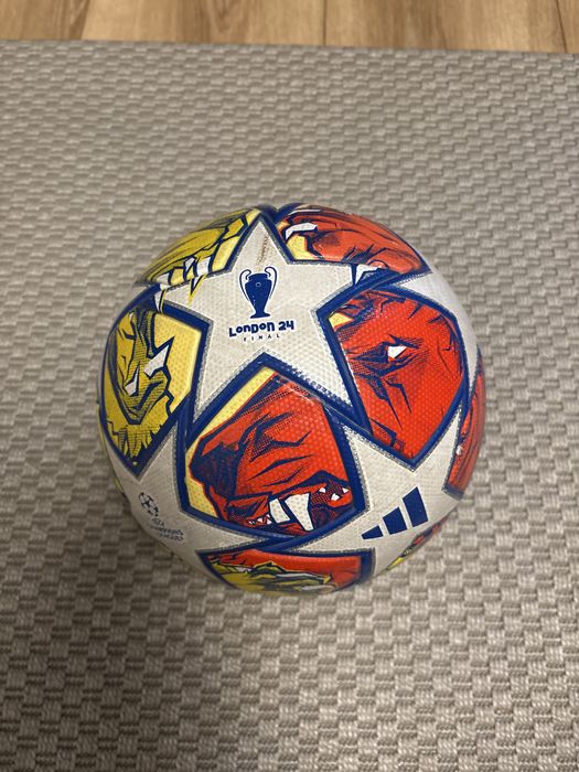 Minge fotbal Adidas Finale 24 UCL Pro