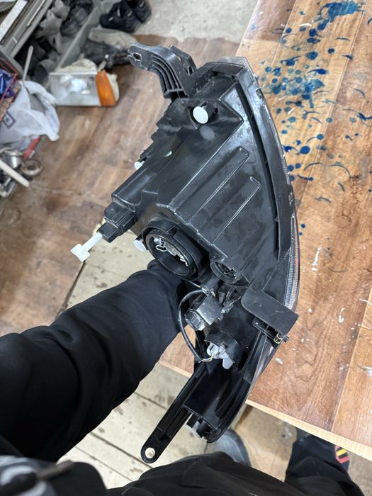 Фара гранта FL левая