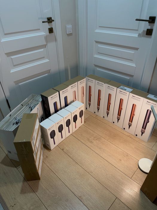 Dyson Airstrait ht01