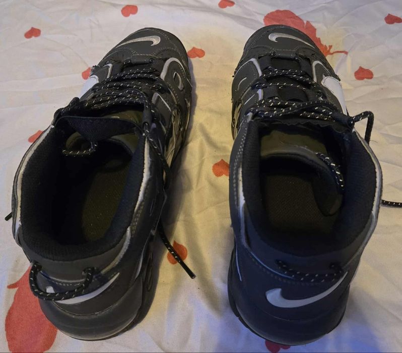 Adidasi Nike Uptempo!
