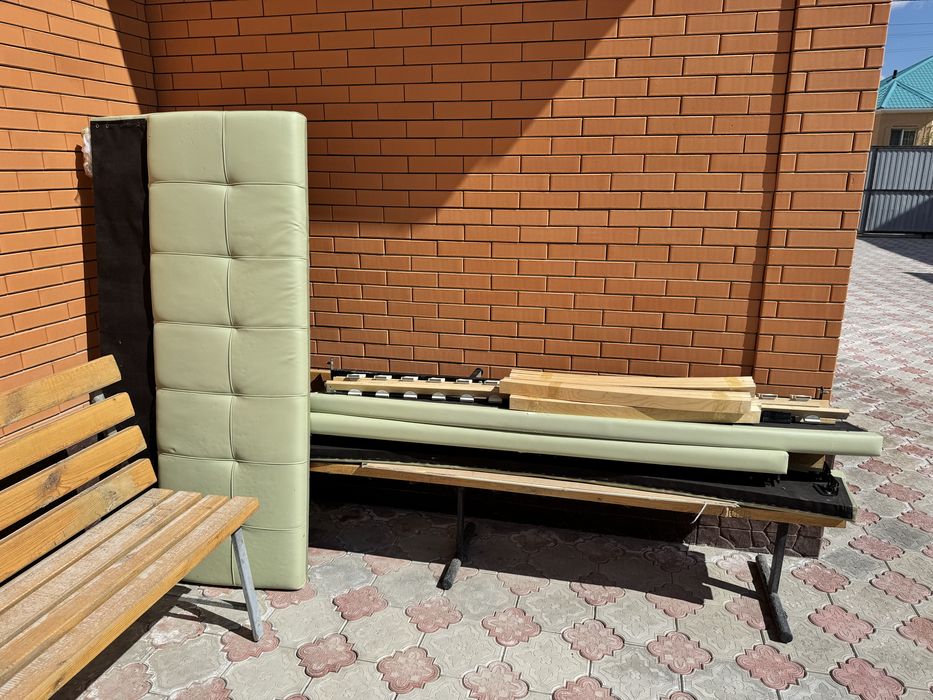 Кровать 160х200см СРОЧНО