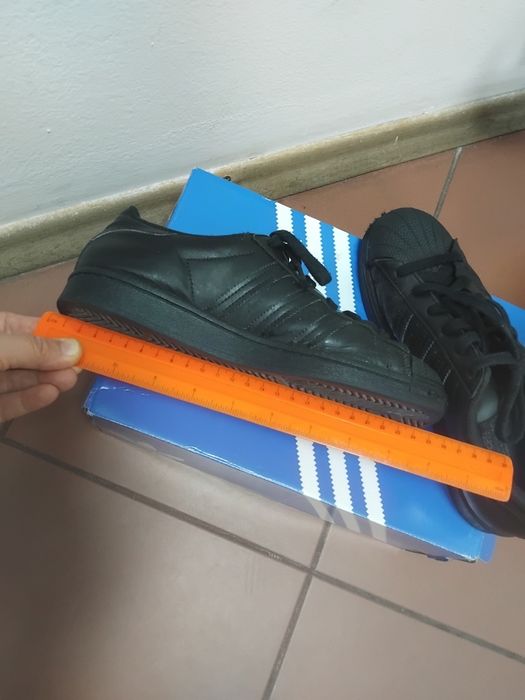 Продавам черни Сникърси /кецове/ Адидас /Adidas/