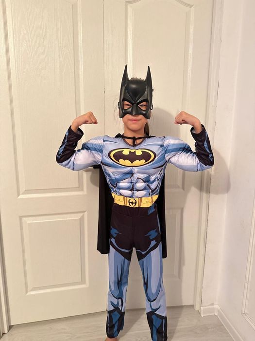 На прокат разные костюмы от 2 лет до 12