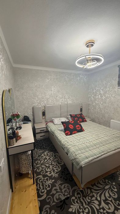 2.5 sotihli xovli uy sotiladi