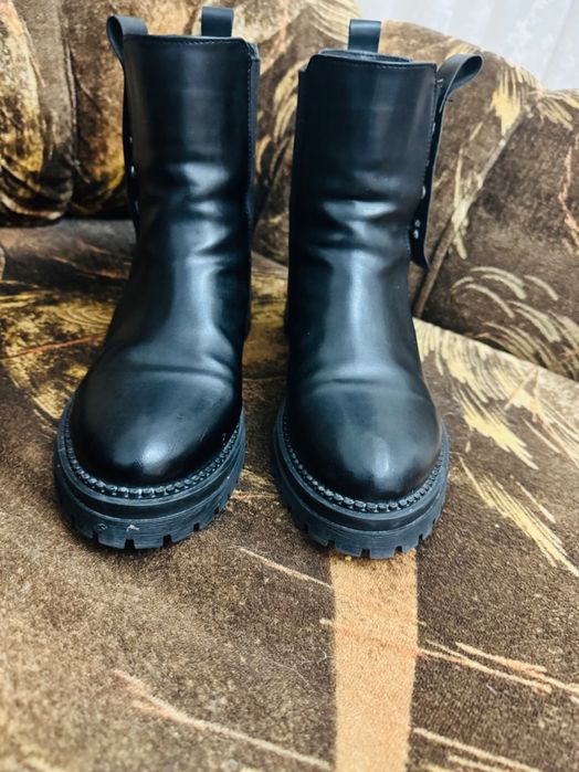 Кубинки черни 40 номер, почти нови