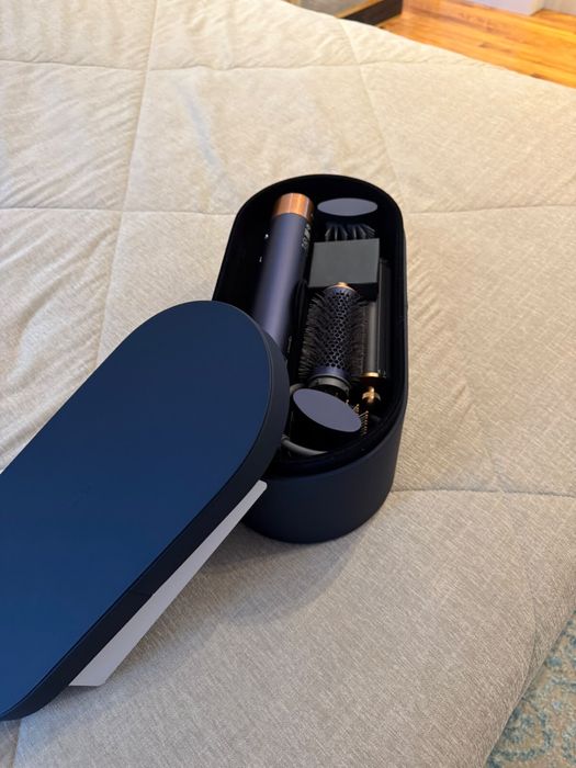 Продаю новый Dyson