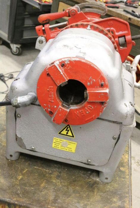 Винтонарезна машина до 2 цола Rothenberger