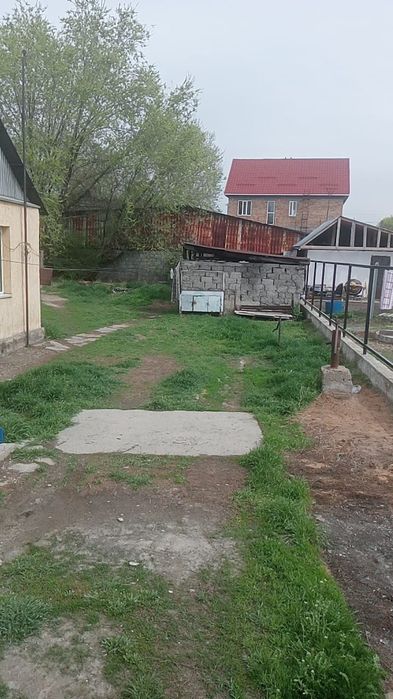 Срочна уй сатылады 17 мил