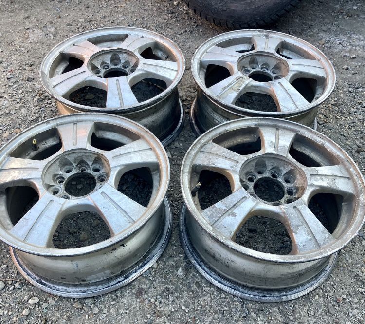 Литые диски R15, универсальные, 5х100 и 5х114.3