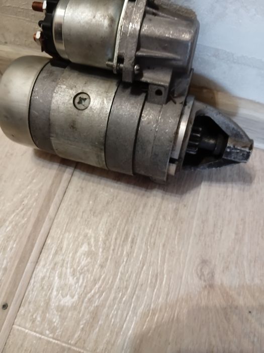 Продам стартер от нивы