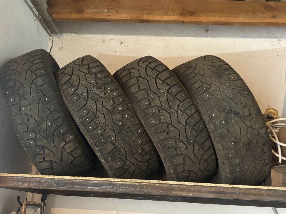 215.60R16 покришаа. Сатылады