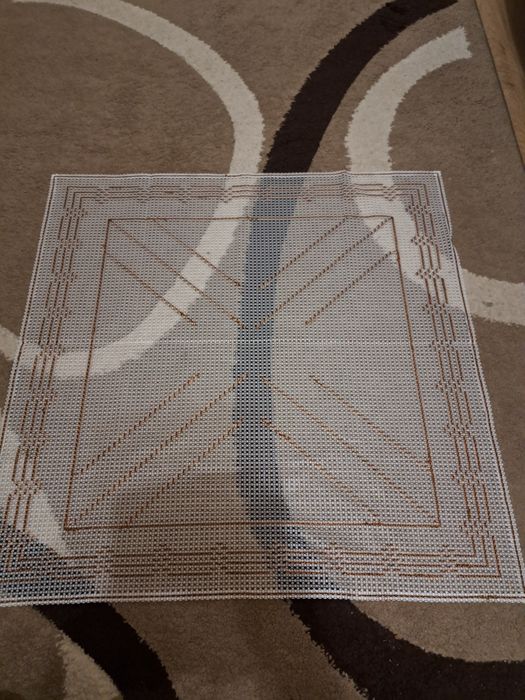 Чисто нови ръчно бродирани карета и ковьори