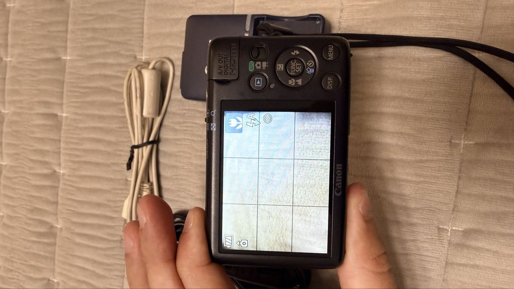 Камера Canon Ixus 130