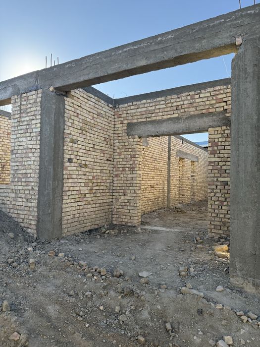 Ховли   сотилади