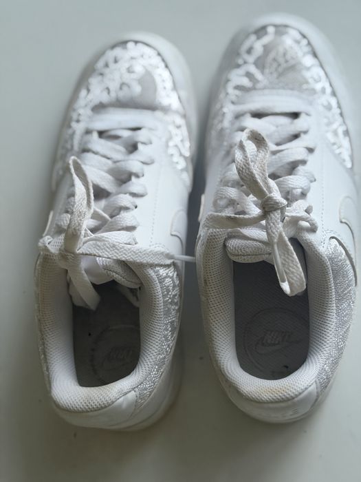 Дамски бели сникърси  Nike