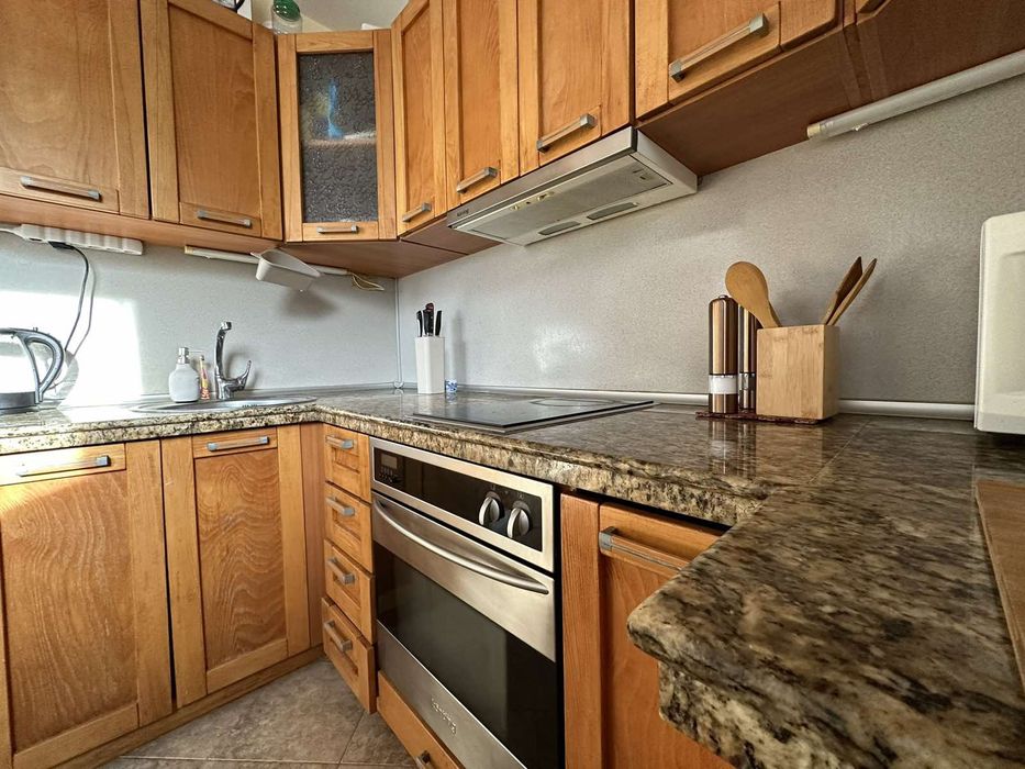 Дава се под наем Мезонет в Варна, Лятно кино Тракия - 100 кв.м за 714 € - Снимка #4