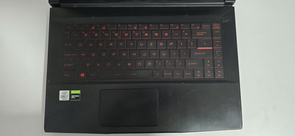 Laptop MSI GF63 Thin 10SCSR
